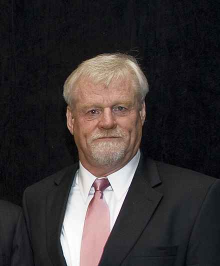 Ian R Shankland