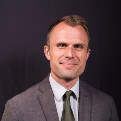 Matthew J Velderman