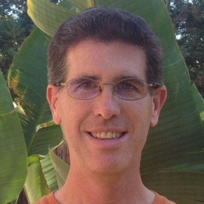 Stephen J Grant